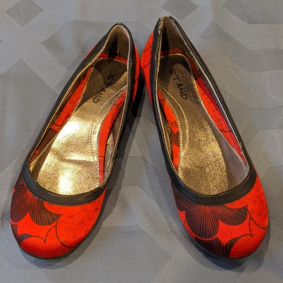 Asian themed / Chinese fabric flats - Picture 1 of 4